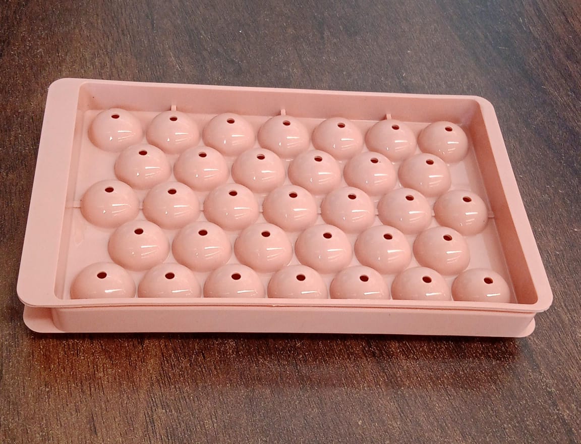 Lollipop candy machine for producing colorful and tasty lollipops Lollipop candy machine for producing colorful and tasty lollipops